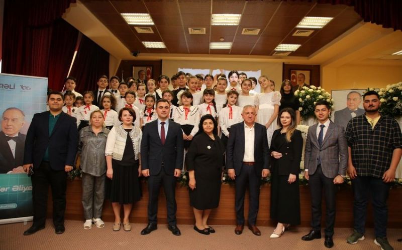 Heydər Əliyevin 100 illik yubileyi ilə bağlı gənclərlə görüş keçirilib 