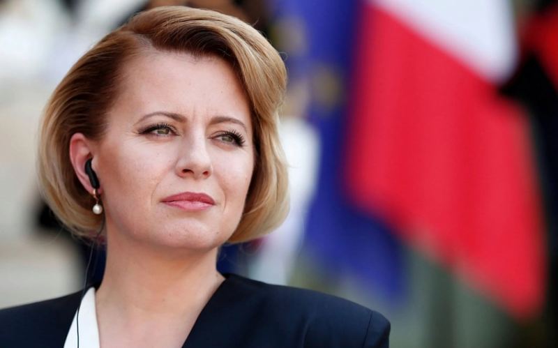 Slovakiya XİN başçısı istefa verir 