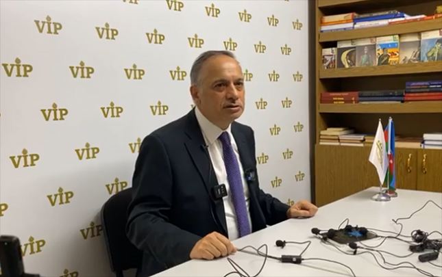 Əli Əliyevə şok suallar: \"Sizi sındırdılar? Niyə ƏFV ərizəsi yazdınız?\" (VİDEO) 