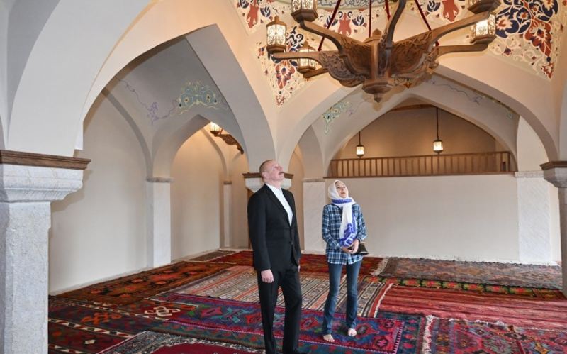 Prezident İlham Əliyev və Mehriban Əliyeva Şuşada kompleks açılışında iştirak ediblər 