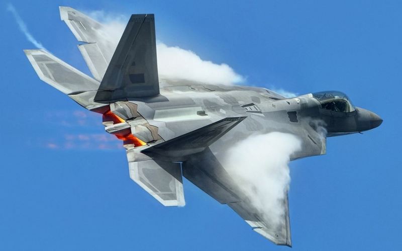 ABŞ Estoniyaya F-22 qırıcıları göndərir 