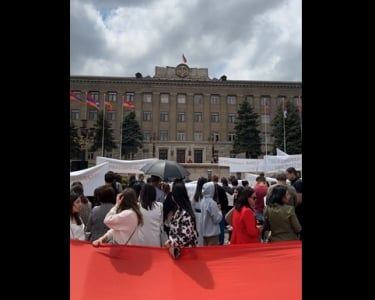 Xankəndidə mitinq: Kreml Vardanyanın əli ilə erməniləri ayağa qaldırdı...