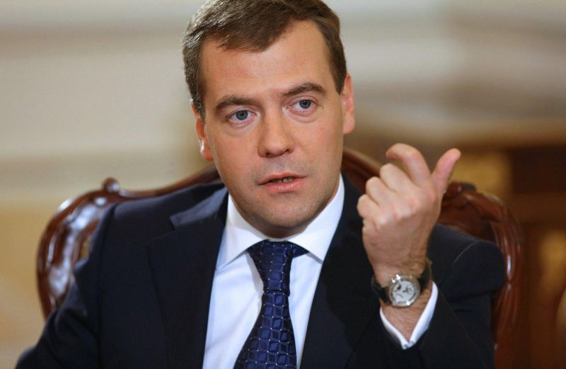 Yaxın onilliklərdə nüvə silahından imtina olmayacaq - Medvedev