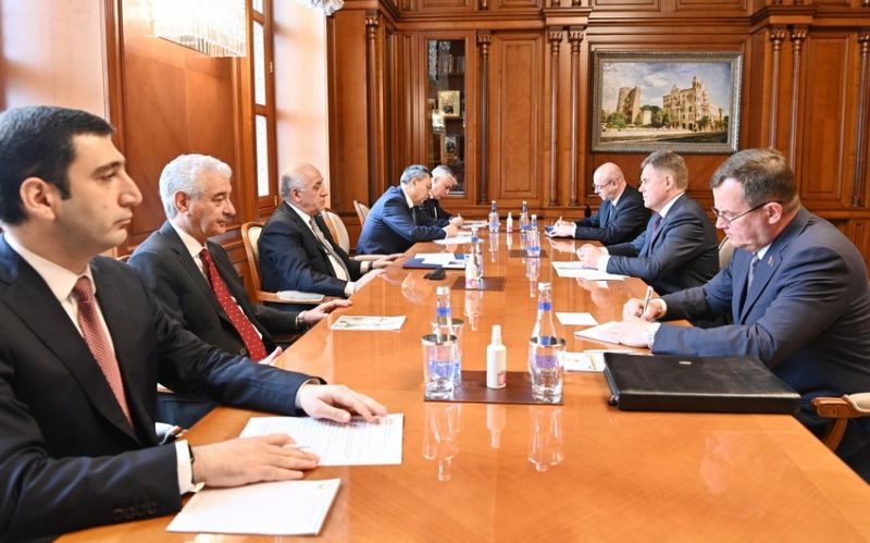 Əli Əsədov Belarus Baş nazirinin müavini ilə görüşüb 