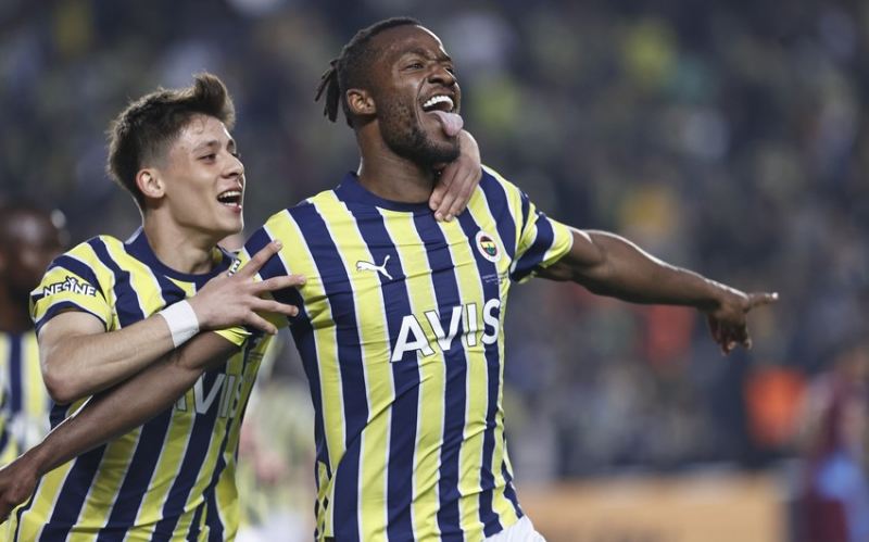 Türkiyə Super Liqası: \"Fənərbağça\" \"Trabzonspor\"a qalib gəlib 