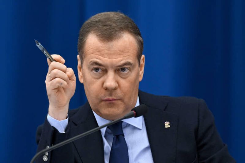 Medvedev danışıqlardan imtina etdi: Yalnız bu halda... 