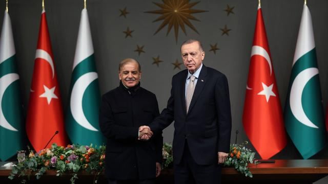Pakistanın baş naziri Şərif prezident Ərdoğanı təbrik edib 