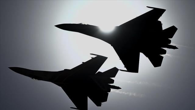 Ukrayna: Rusiyanın Su-35 təyyarəsi Xerson vilayətində ərazi sularına düşüb 