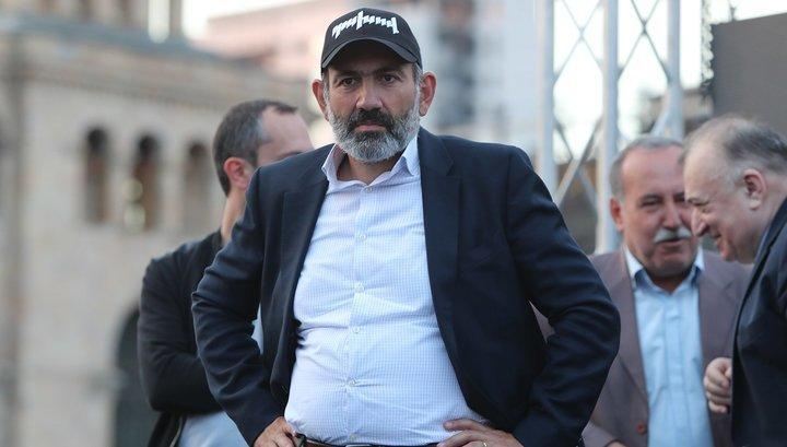 Rusiyadakı “mərkəzlər” hərəkətə keçdi: Nikolu devirirlər - Pənah Hüseyn \"Canlı\"da 
