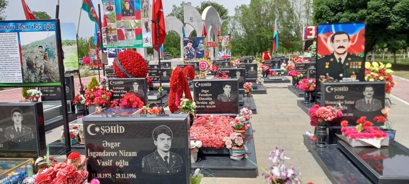 Parlamentin sədr müavini Adil Əliyev Qars və İqdırda olub 