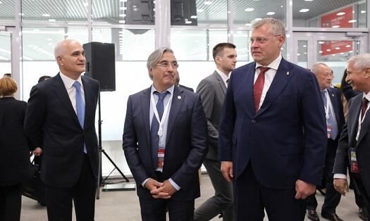 Azərbaycan beynəlxalq iqtisadi forumda təmsil olundu 