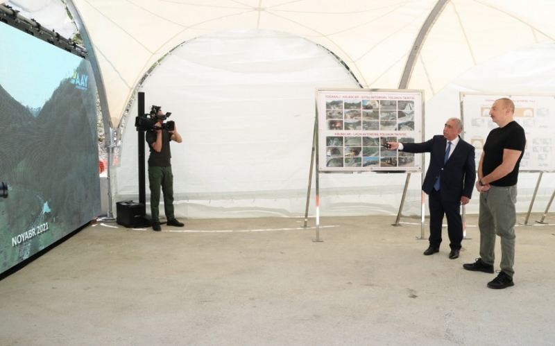 Prezident Kəlbəcərdə görülən işlərlə tanış olub 