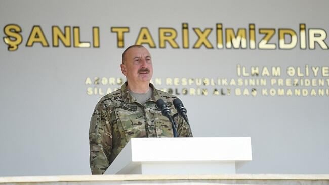 İlham Əliyev Xankəndidə hərbçilərlə görüşdü 