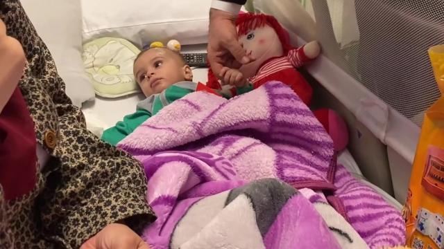 Qəzzadan bəzi xərçəng xəstələri Türkiyəyə aparılır 