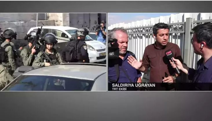 İsrail polisi Qüdsdə \"TRT xəbər\"in komandasına hücum etdi 