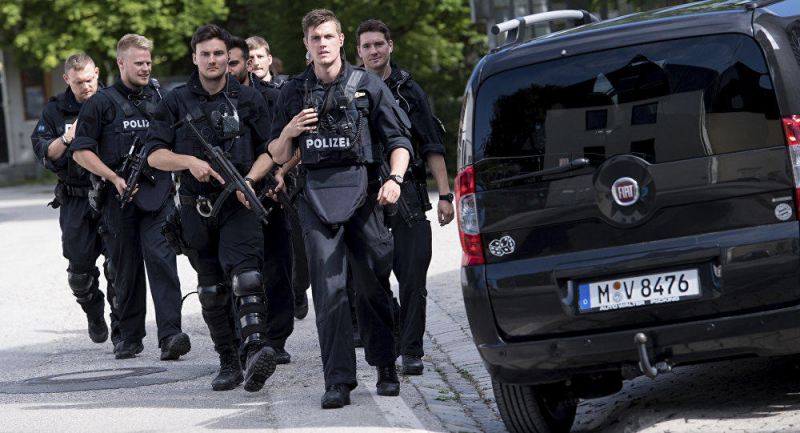 Almaniyada çevriliş planı: polis axtarış aparır 