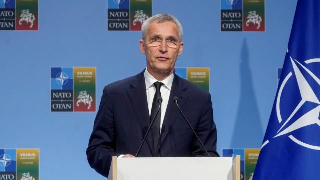 NATO Qəzzada humanitar fasilənin uzadılmasını tələb edir 