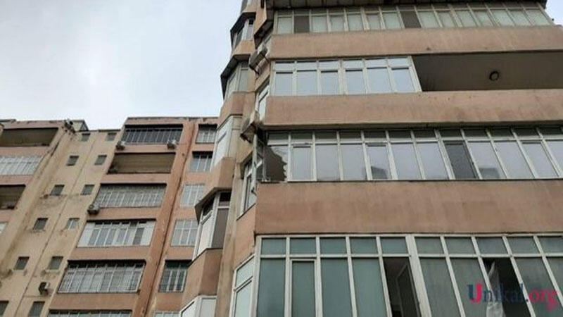 Güclü külək Bakıda fəsadlar törətdi - Video 