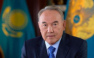 Nazarbayev ikinci ailəsi haqda ilk dəfə yazdı 