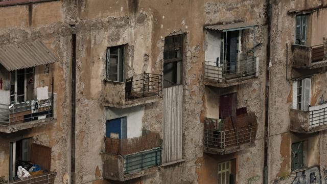 Yunanıstanda tarixi evlər sökülmək təhlükəsi ilə üz-üzədir 