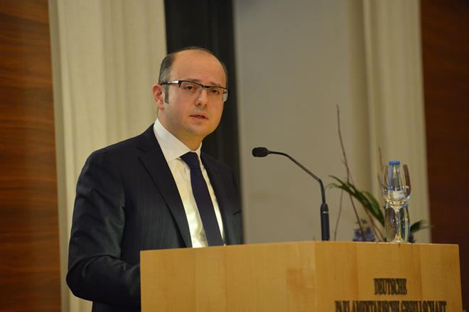 Pərviz Şahbazov Novakla görüşdü 