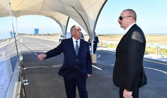 Prezident Qubada ödənişli yeni yolun açılışında... 