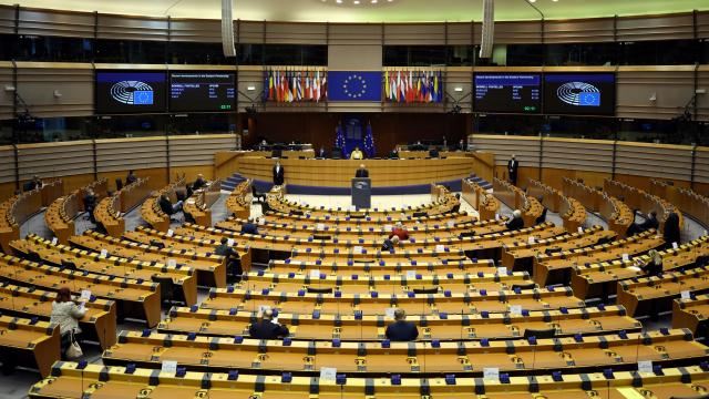 AP-də deputatların sayı artıb 