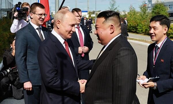 Kim Çen İn Putini Şimali Koreyaya dəvət etdi 