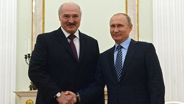 Putinlə Lukaşenko arasında görüş başladı 