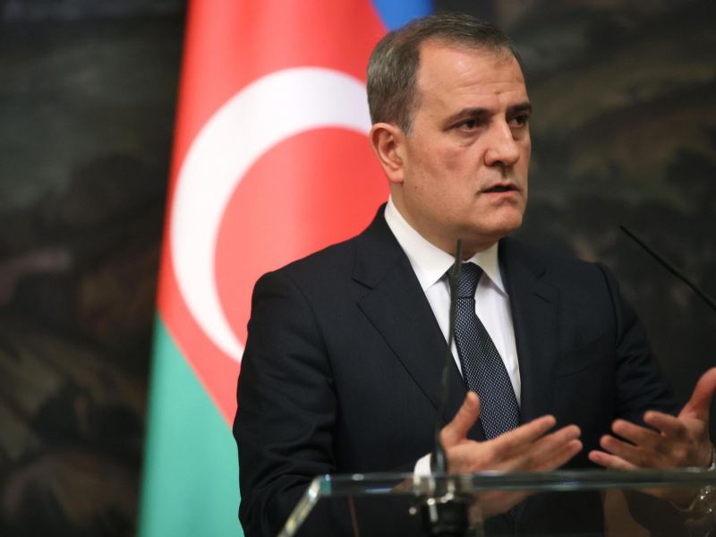 Bayramov Səudiyyənin yeni səfiri ilə görüşdü 