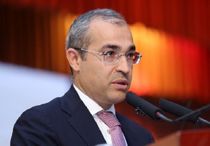 Cabbarov Abunayyanla mühüm layihələri müzakirə etdi 