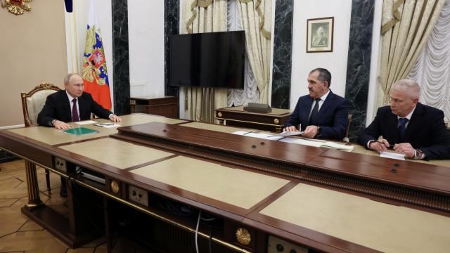 Putin Vaqnerin keçmiş komandiri Troşevlə görüşüb 