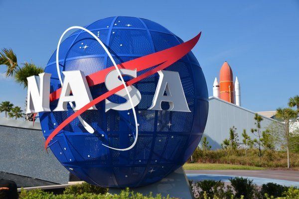 NASA Ayda vaxtın hesablanması sistemi hazırlayır 