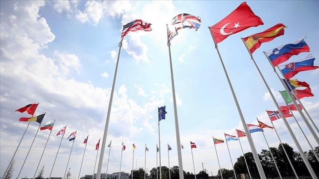 Stoltenberq: NATO Avropa təhlükəsizliyinin təməl daşıdır 