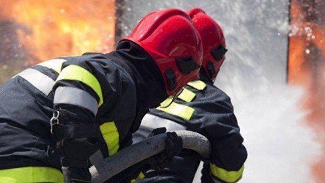 Binəqədidə yataqxanada yanğın söndürülüb: 45 nəfər təxliyə edilib 