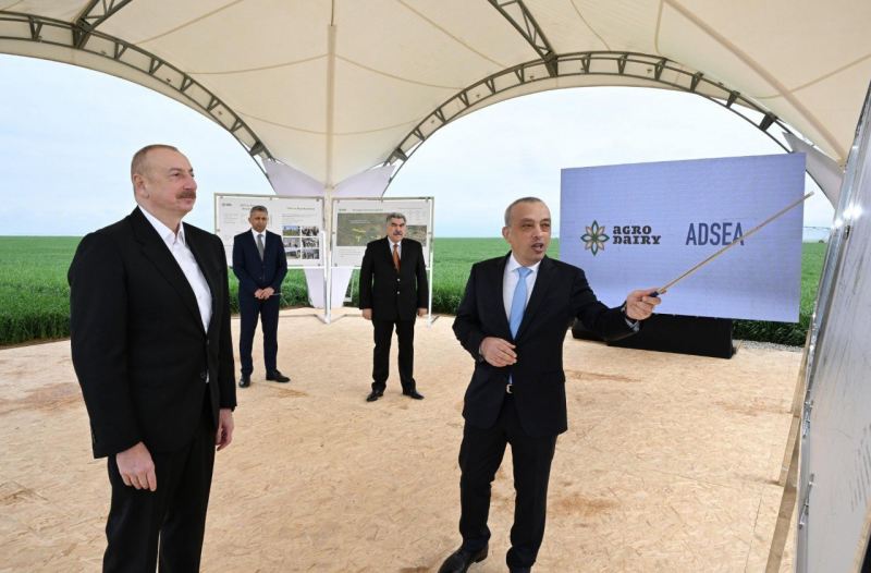 İlham Əliyev Hacıqabulda açılış etdi 
