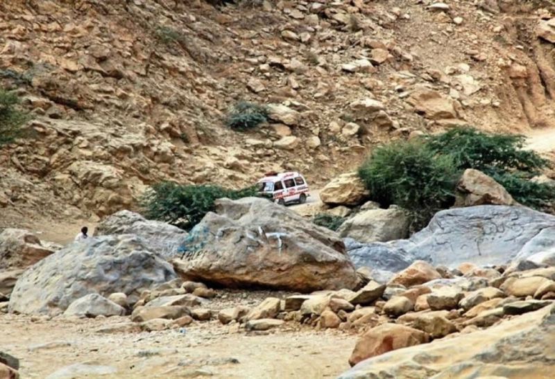 Pakistanda ağır yol qəzası olub, ölənlər var 