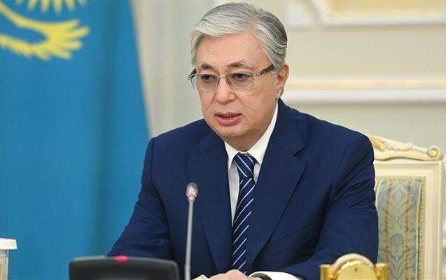 Tokayev İrəvanda Paşinyanla görüşdü 