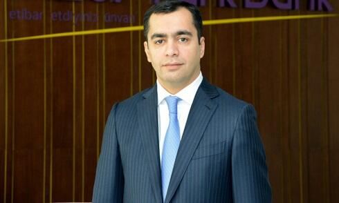 Yeni sədr kollektivə təqdim edildi 