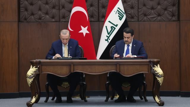 Türkiyə ilə İraq arasında 26 müqavilə imzalanıb 