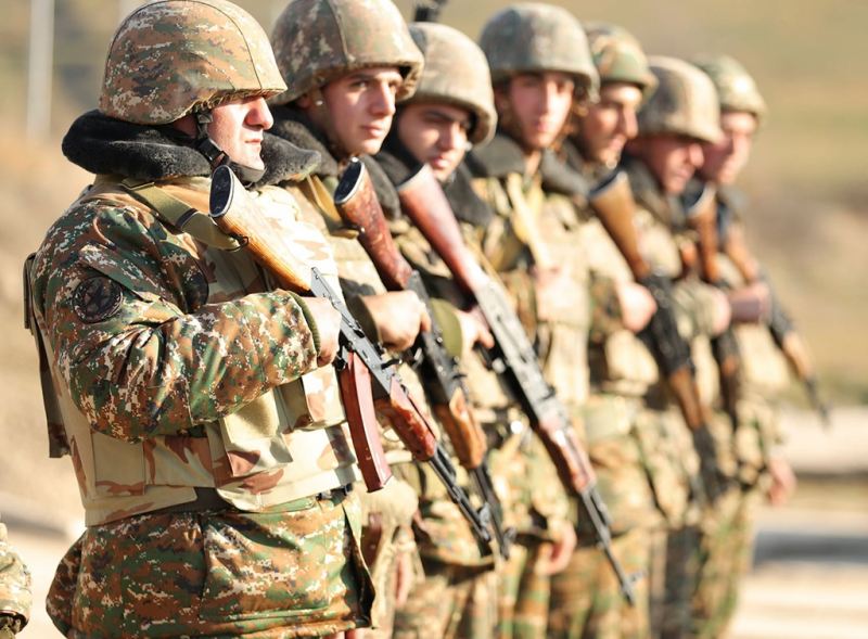 Ermənistanda hərbi xidmətə çağırış başlayır 