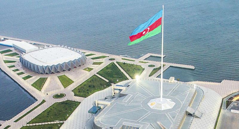 Bayrağımız 7 il sonra Bayraq Meydanında - Foto 