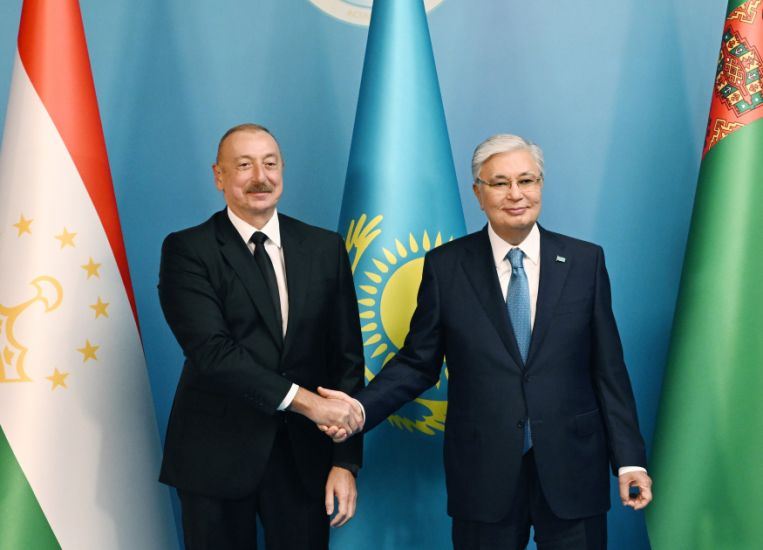 İlham Əliyev Astanada Mərkəzi Asiya və Azərbaycan dövlət başçılarının görüşündə iştirak etdi - Çıxışın MƏTNİ
