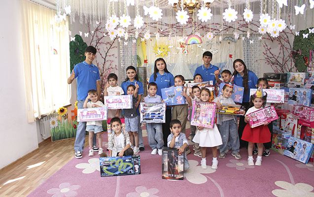 Heydər Əliyev Fondu Gəncə və Şəkidə uşaqlar üçün tədbir təşkil etdi - Fotolar 