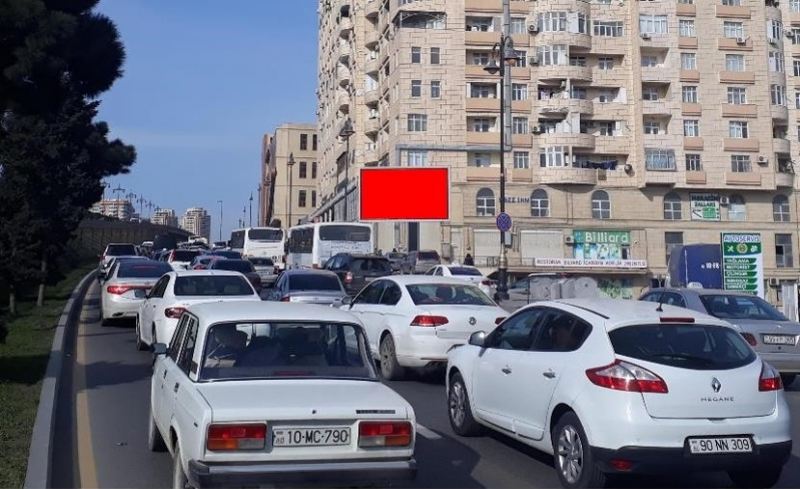 Tbilisi prospektində \"manatlıq\" taksilərin fəaliyyəti dayandırılıb 