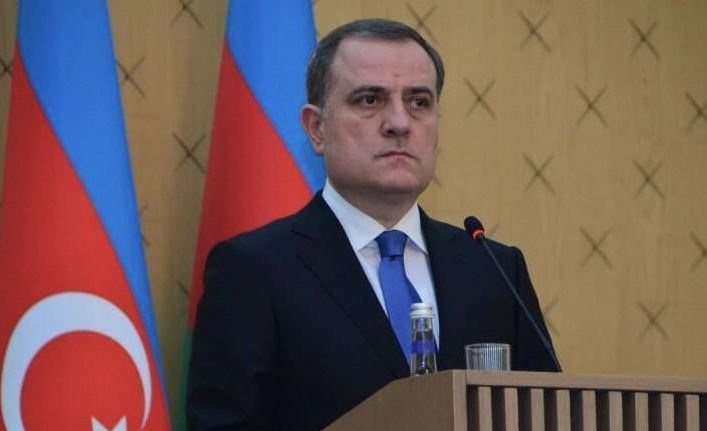 Ceyhun Bayramov gürcü həmkarına zəng etdi 