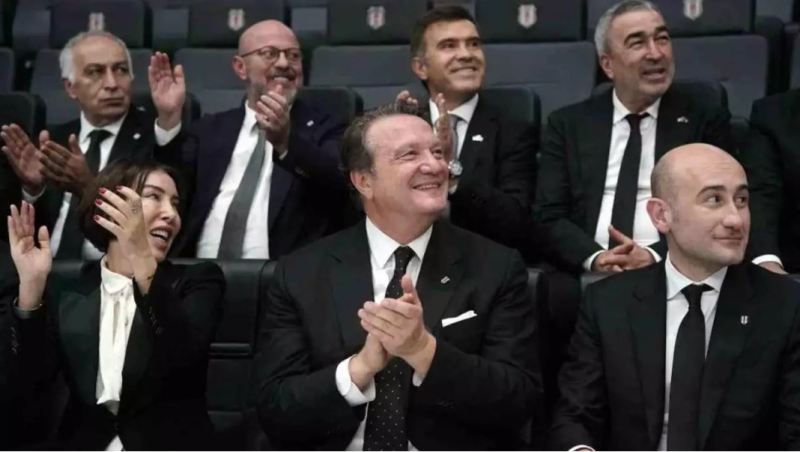 \"Beşiktaş\" prezidentini istefaya göndərir 