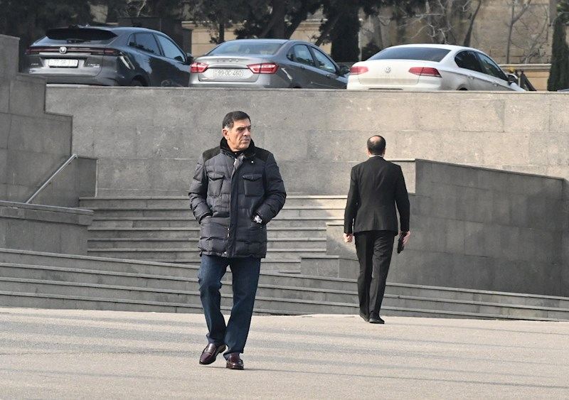 Eks-başçı Xaləddin İsgəndərov uzun illərdən sonra göründü — Qocalıb, saçları ağarıb… (FOTOLAR) 