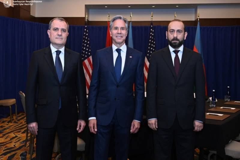 Azərbaycan və Ermənistan xarici işlər nazirlərinin görüşməmə SƏBƏBİ 