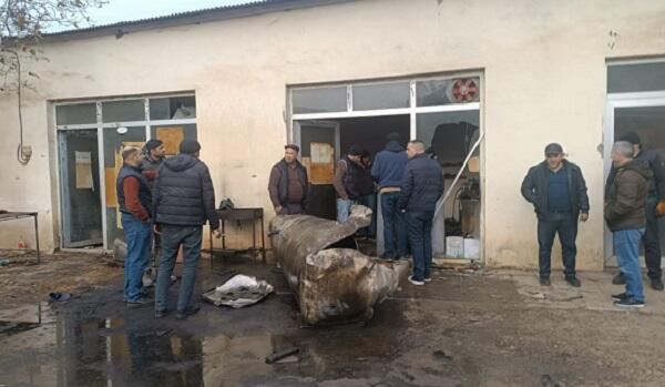 \"Təzə bazar\"da partlayış: xəsarət alanlar var - Foto 